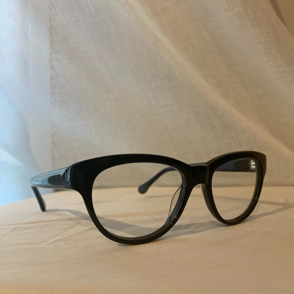 Elizabeth & james Glasses